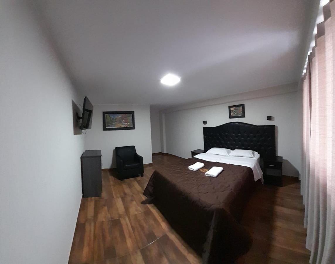 Ronald Hotel Churin Εξωτερικό φωτογραφία